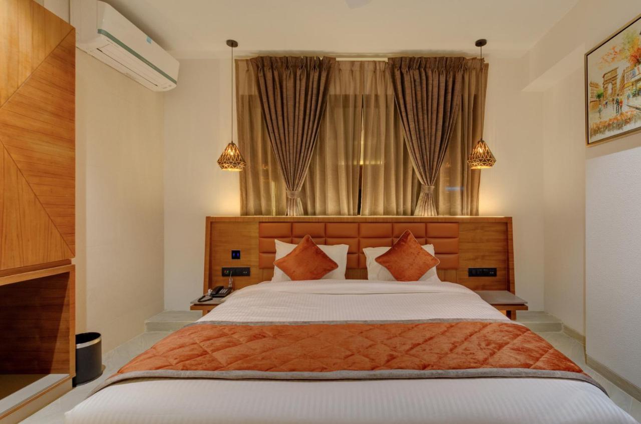 Hotel Diamond 26 Surat Luaran gambar