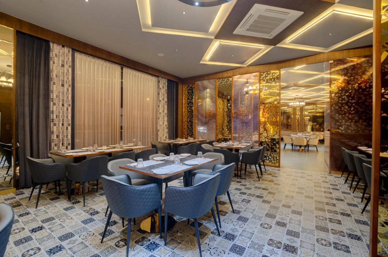 Hotel Diamond 26 Surat Luaran gambar