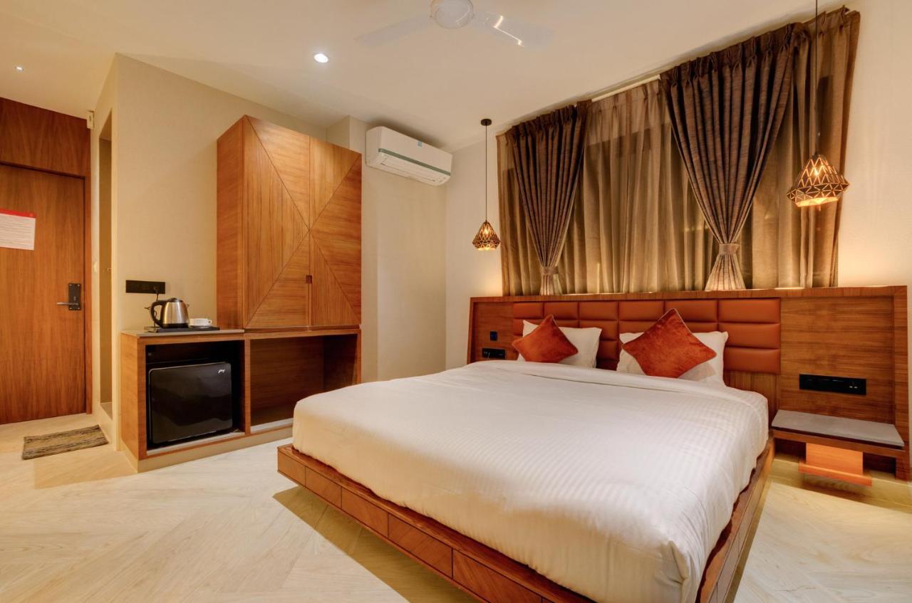 Hotel Diamond 26 Surat Luaran gambar