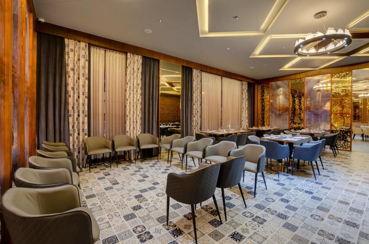 Hotel Diamond 26 Surat Luaran gambar
